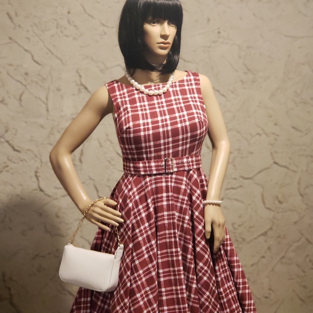 3 ITEMS - Retro vintage look dress w/accessories